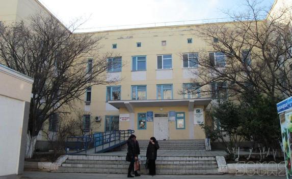 В портовой поликлинике Севастополя из окна выпала санитарка